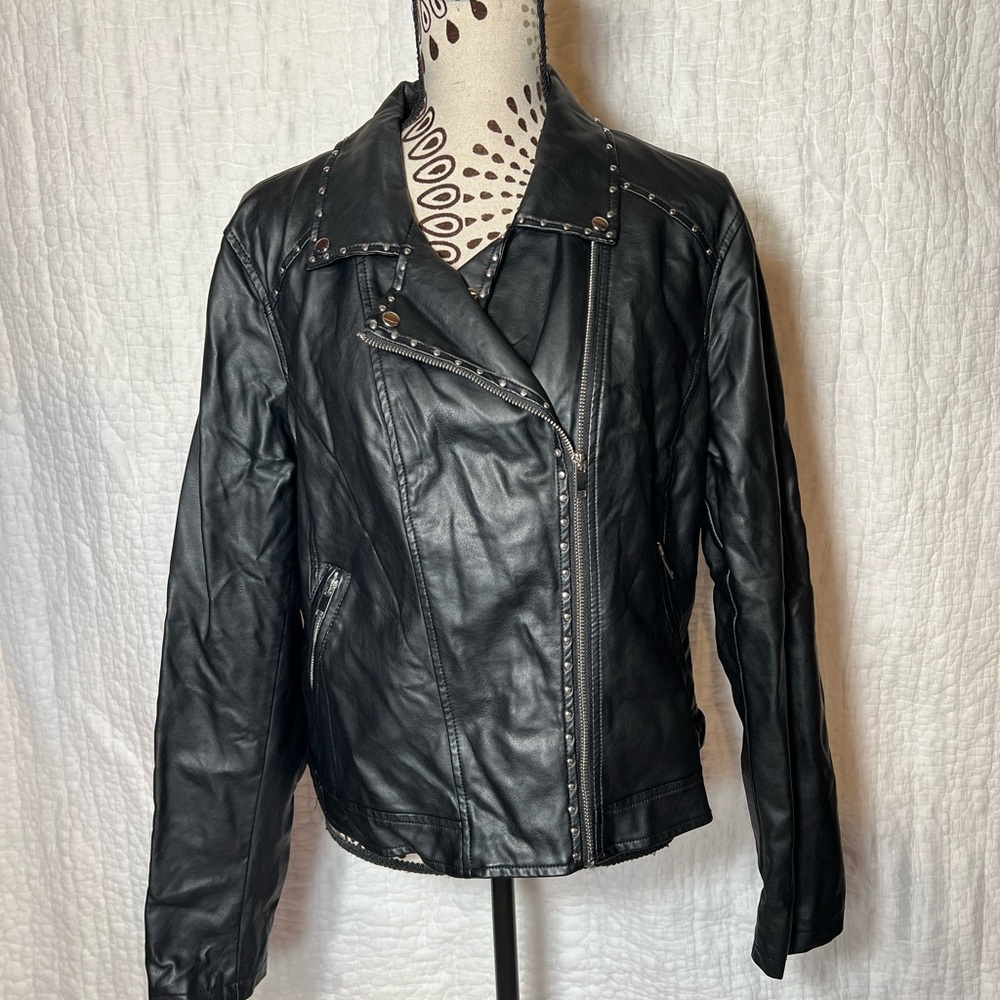 Bar III faux leather jacket , size XXL - Picture 2 of 11